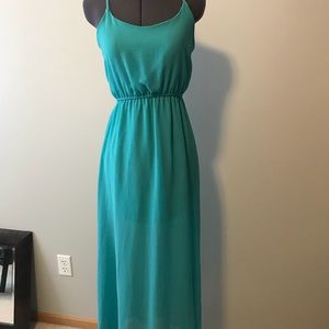 Maxi green dress